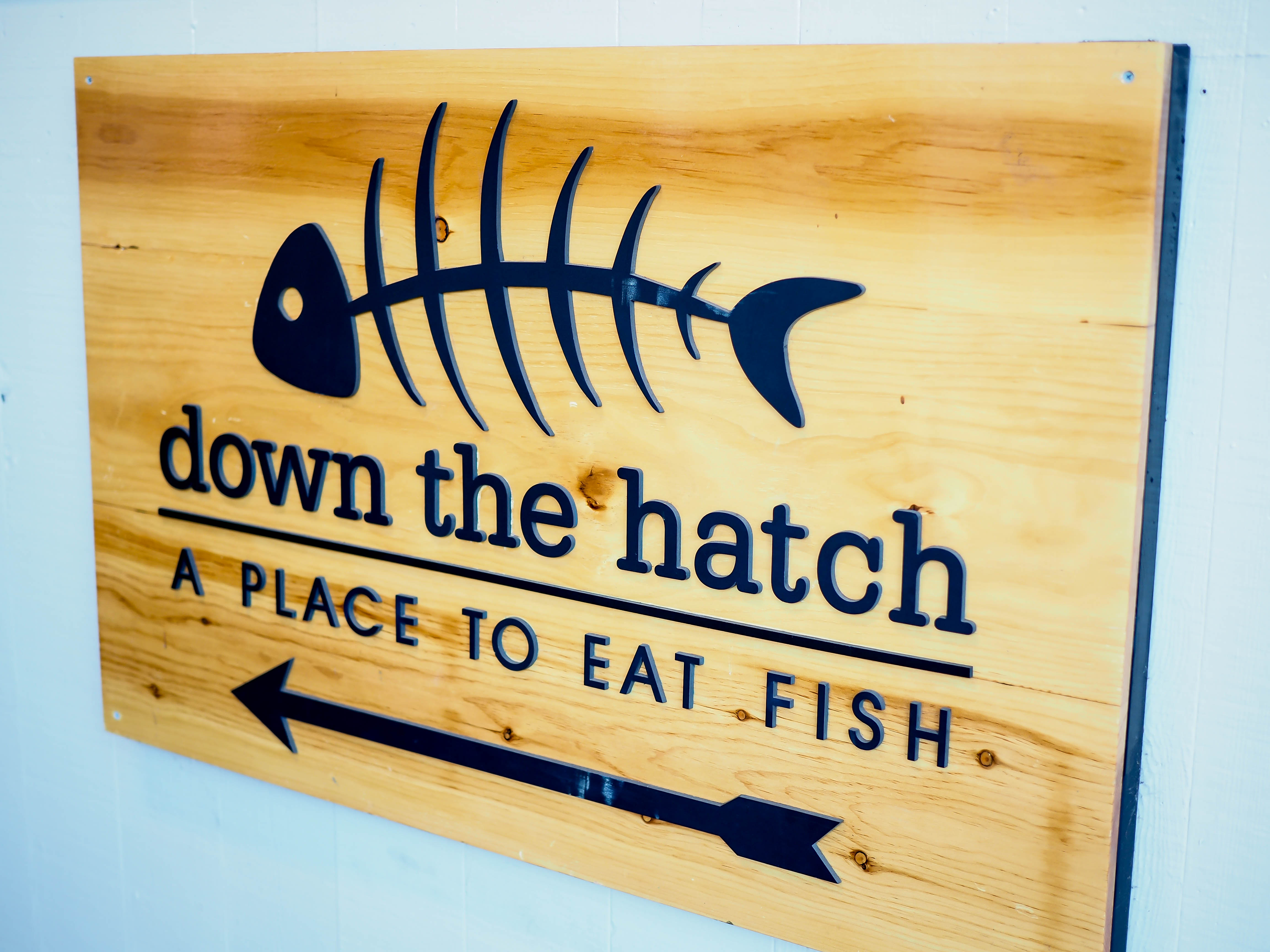 down-the-hatch-sign-maui-appetites-abroad