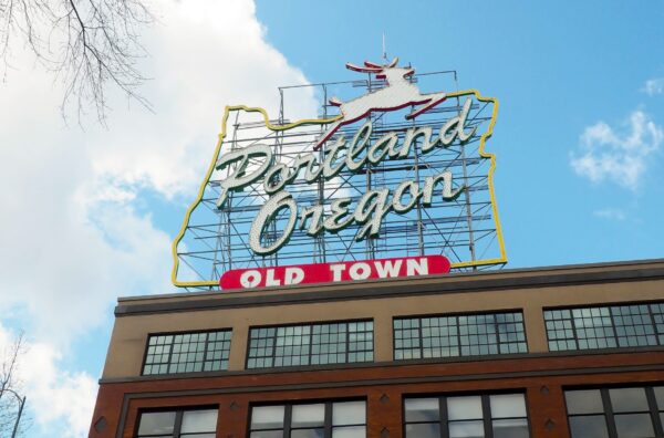 The Ultimate Guide to Visiting Portland, Oregon: Where to Stay, Eat ...